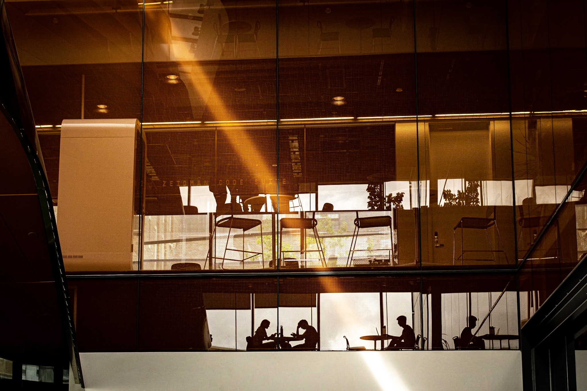 Abstract — colour and structure